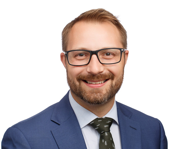 Headshot of Dr. Nathan Zvejnieks with The Oregon Clinic Pulmonary, Critical Care & Sleep Medicine West